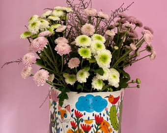 Handmade stoneware planter with handles – Hand-painted cats, cactus, birds, insects and flowers – Unique decorative cover pot