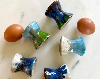 Artisanal Delights - Handcrafted Ceramic Egg Holders - Set of 5, Decorated with Glaze
