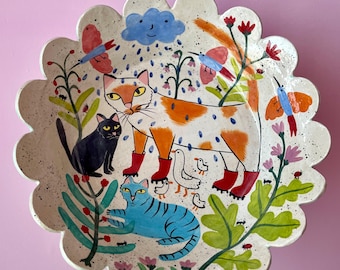 Handmade Ceramic Fruit Bowl – Mother Cat with Boots, Rain Cloud, Baby Kittens and Goose Family – 30 cm Diameter