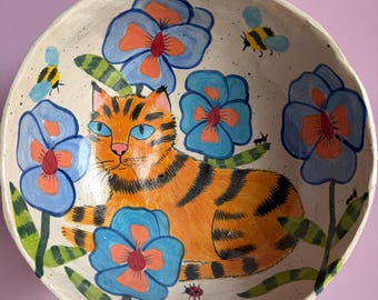 Handmade Stoneware Catchall Dish with Orange Cat & Pansies | Vertical Ceramic Snack Bowl with Gold Luster Stripes (H 4.7 in, Ø 3.1 in)