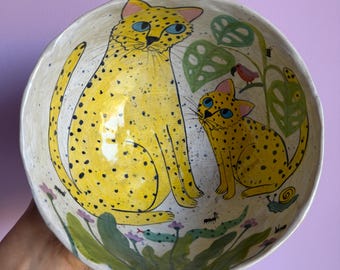 Handmade Ceramic Ramen Bowl Leopard Mother and Cub, Hand Painted Stoneware Jungle Soup Dish, Tropical Botanical Noodle Bowl Gift