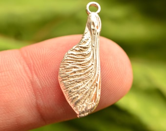 Colgante de plata 925 "Semilla de arce" | Talismán de nuevos comienzos y fertilidad | Joya hecha a mano por ArtDiva | Joya Boho – Rústica