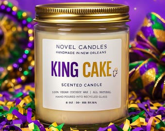 King Cake-ljus – Mardi Gras-dessertdoft, kanelsocker-vanilj, New Orleans-present, lila-guldgrönt ljus med baby inuti