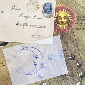 Zeefdruk maankaart en envelop van perkament, set van 8 kaarten met enveloppen en stickers, handgemaakt in de VS