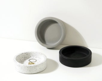 Mini Circle Concrete Tray | Small Ring Dish | Concrete Jewellery Dish | Jewellery Tray | Stone Tray