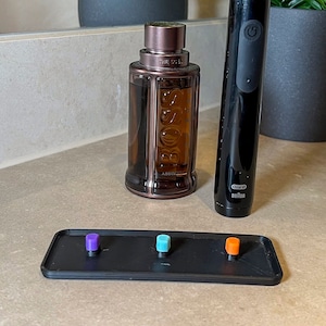 Drukowany w 3D uchwyt na elektryczną szczoteczkę do zębów Oral-B: Kolorowy wystrój łazienki