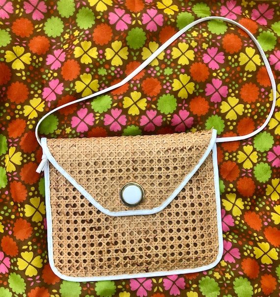 1970’s vintage wicker envelope shoulder bag