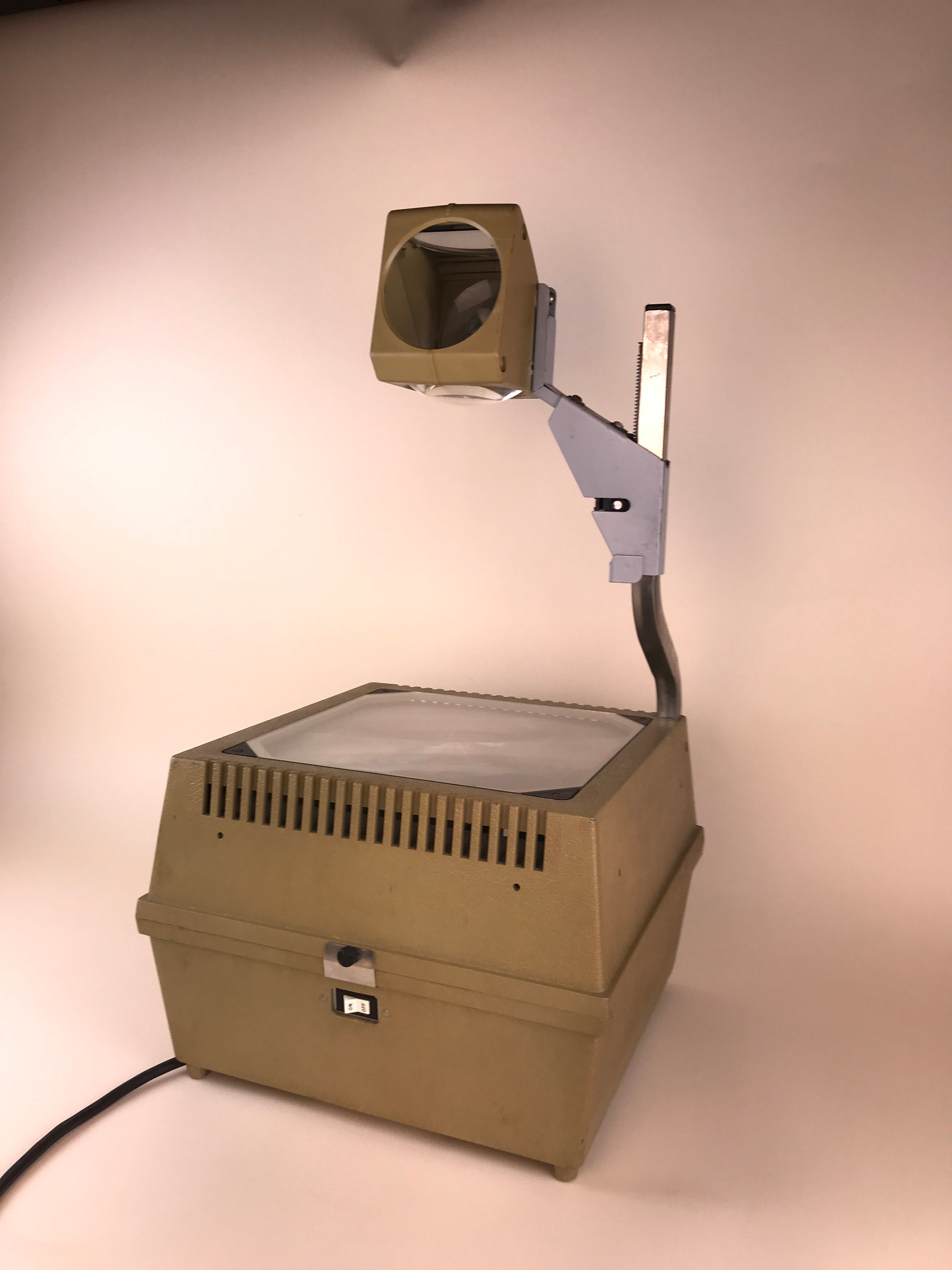 Vintage Overhead Projector For Sale Hot Deal | brunofuga.adv.br