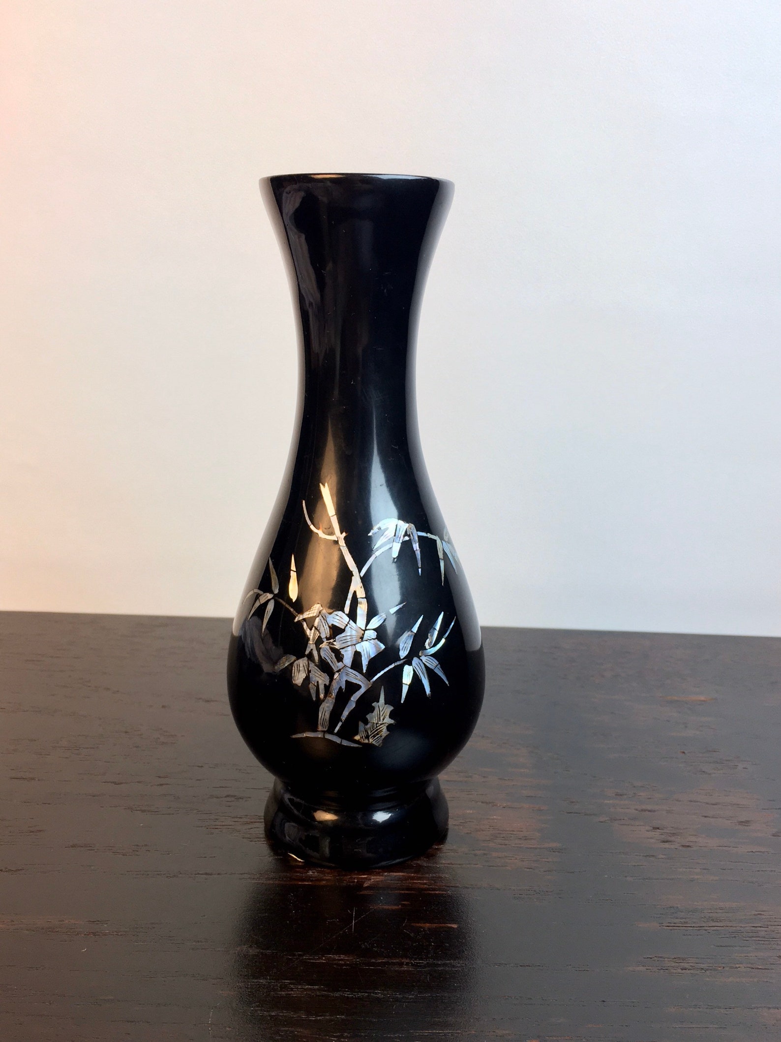 Small Vintage Black Lacquer Vase Mother of Pearl Vase Black Etsy