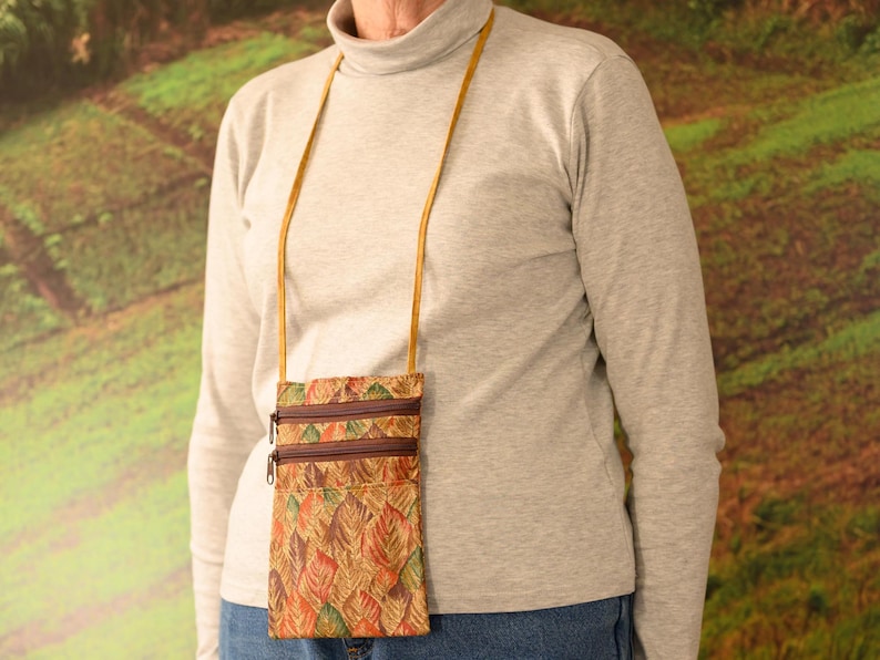 Cell Phone Crossbody Zipper Bag; Autumn Leaves with Adjustable Strap