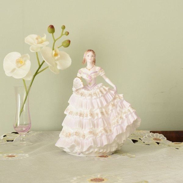 Vintage Royal Worcester Romance of Victoria Belle of the Ball limited 12500 number 2547 figurine ,Bone china, Made in England #2308163