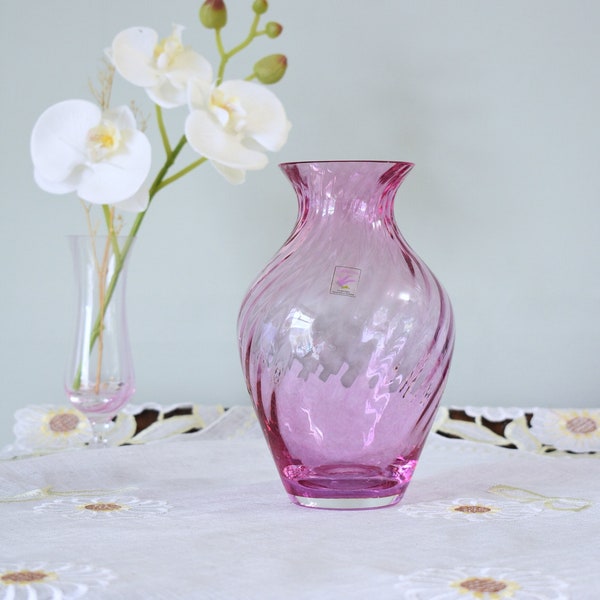 Caithness Scottish Pink Twist Glass Vase , Art glass vase , Swirl Glass vase, Made in Scotland #2303141