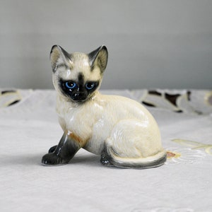 Vintage The Leonardo collection Cat fine bone china ornament , Cat Ornament , Kitty ornament , Pets ornament , animal ornament #2210141
