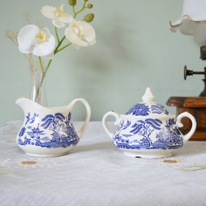 Conjunto de mesa vintage Old Willow Ironstone inglês limitado, jarro de creme Bone China e açucareiro com tampa (lascado), feito na Inglaterra