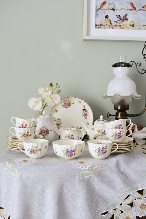 Vintage Royal Worcester ROANOKE Pattren Tea/coffee Set ( 23pieces 