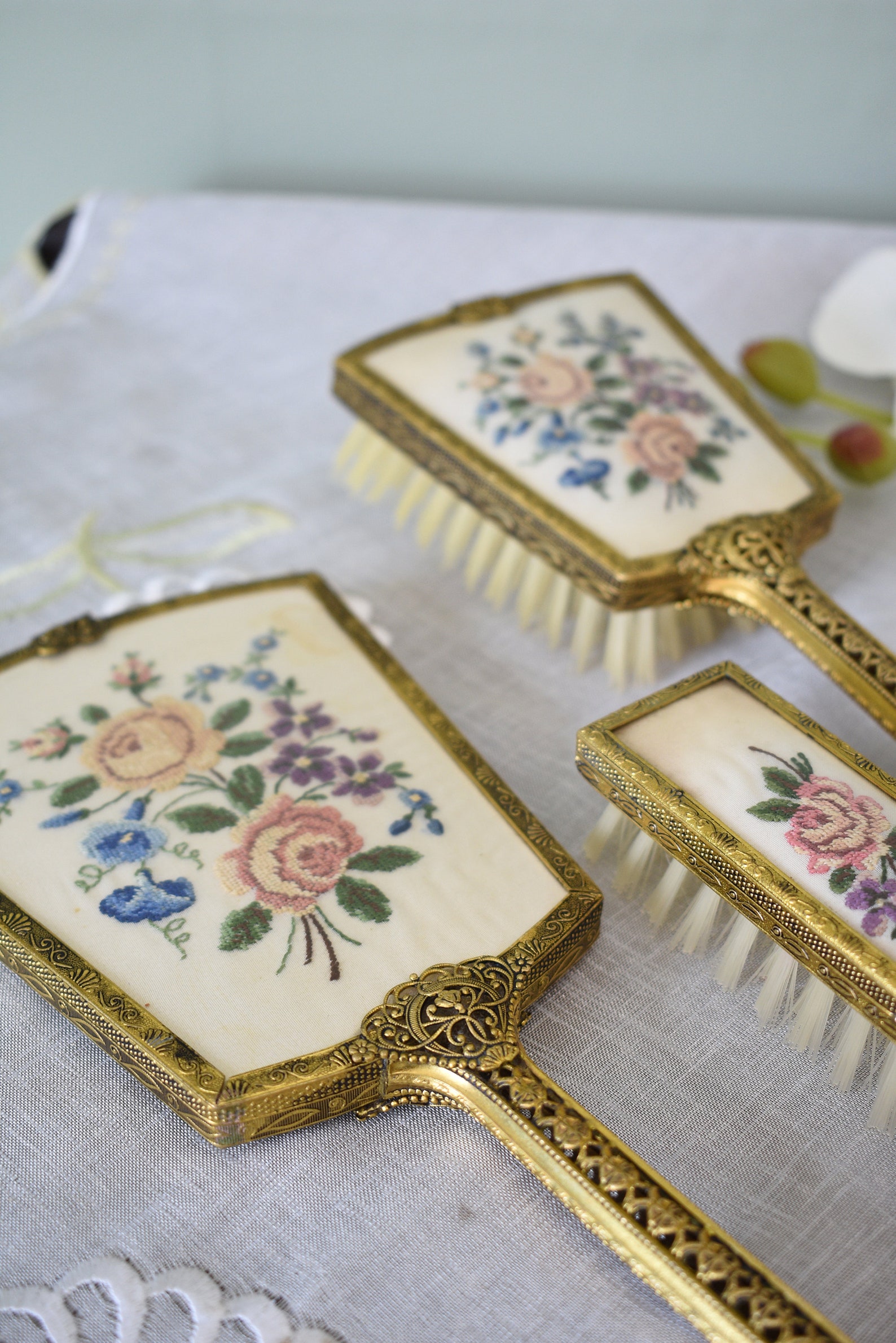 Vintage Vanity Brush Setmirror Brush and Comb 3 Pices With Etsy