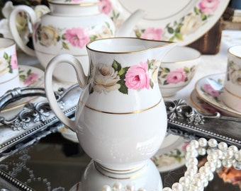 saucer and side plate Trioset C.1983 teacup Lovely Vintage Royal Worcester Royal Garden Made in England Rose teacup