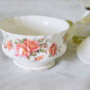Açucareiro pequeno vintage Royal Albert Centennial Rose de substituição, Tigela de doces de 1ª qualidade, porcelana óssea, feito na Inglaterra #2402291