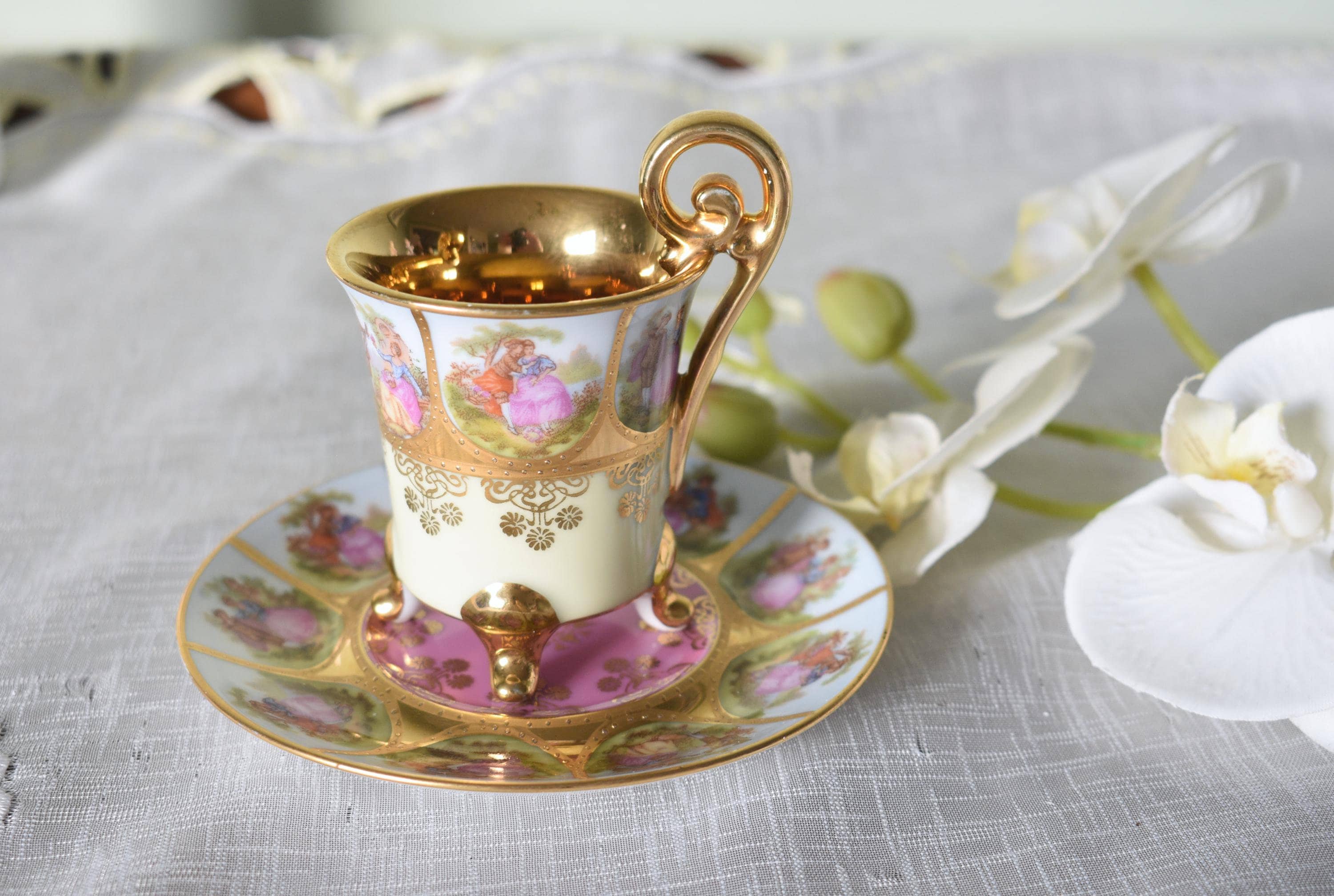 ブレ−マ−＆シュミット　ヴィンテージ　カップ＆ソ−サ−　ドイツ製 SALE! Set of Six Vintage Porcelain Cup and Saucer Sets From