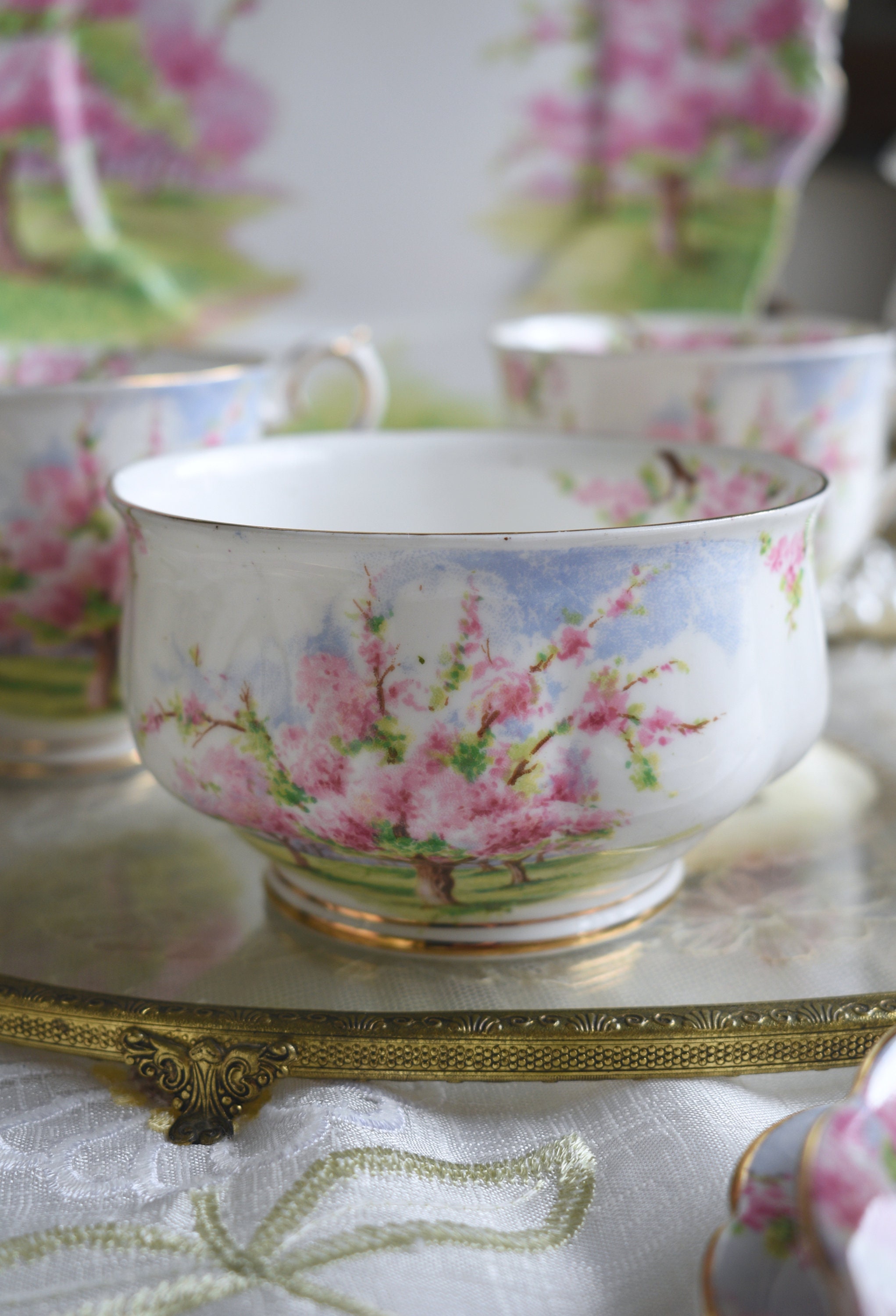 食器  ALBER Blossom Time 18 Piece Royal Albert Blossom Time Dessert Set With Large