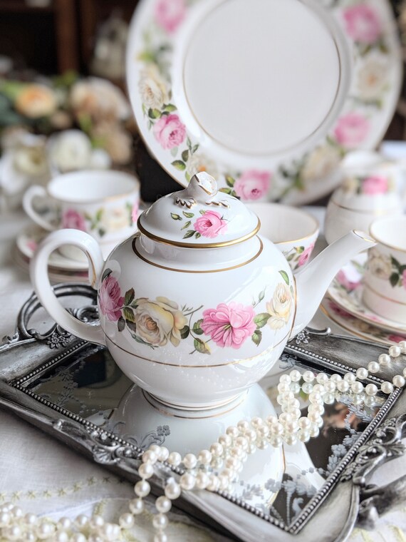 Vintage Royal Worcester Royal Garden Set for 2 People , 2 Trio