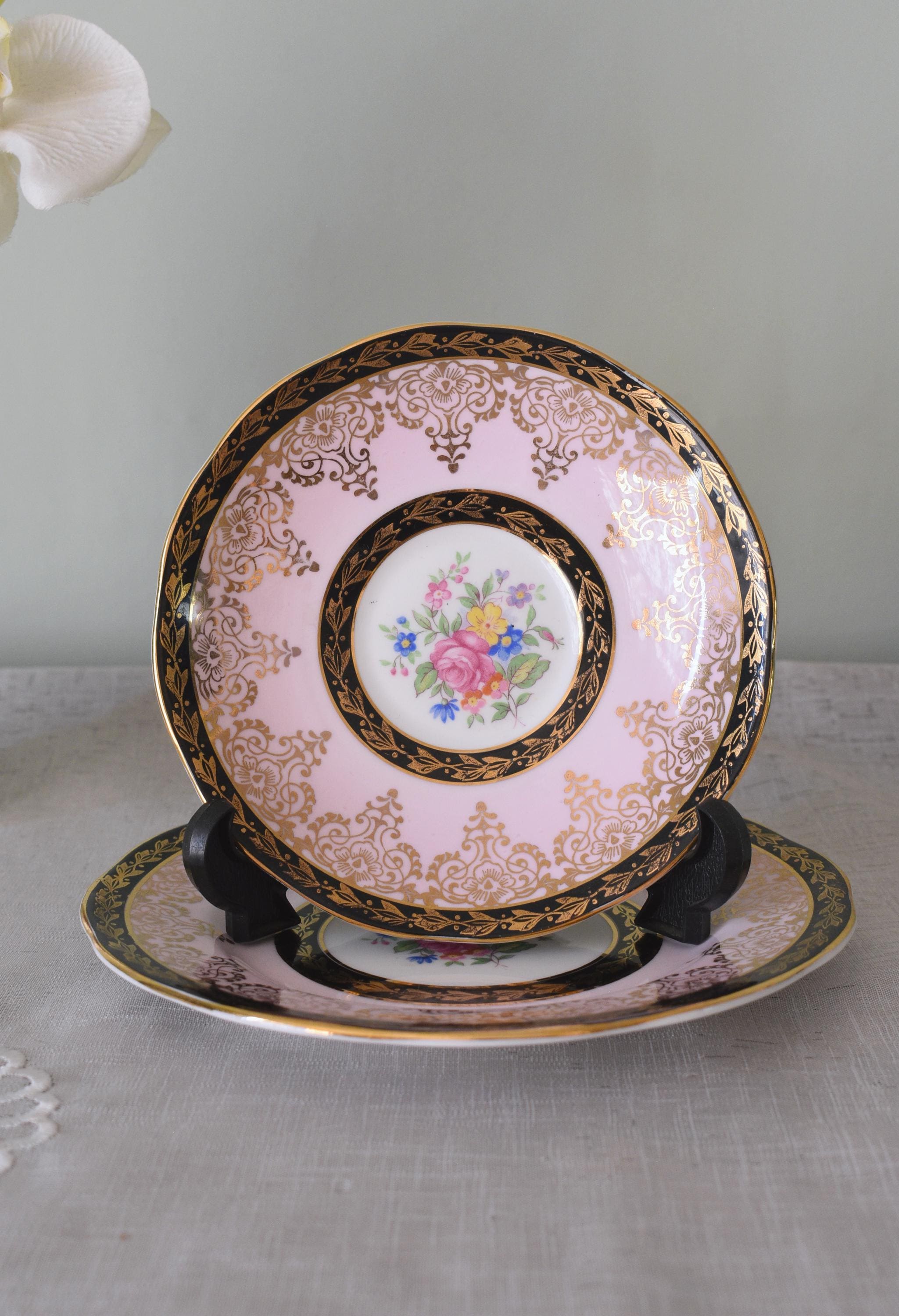 英国製 22K.t Gold 金彩 プレート&ソーサー等 他書籍3冊 英国製