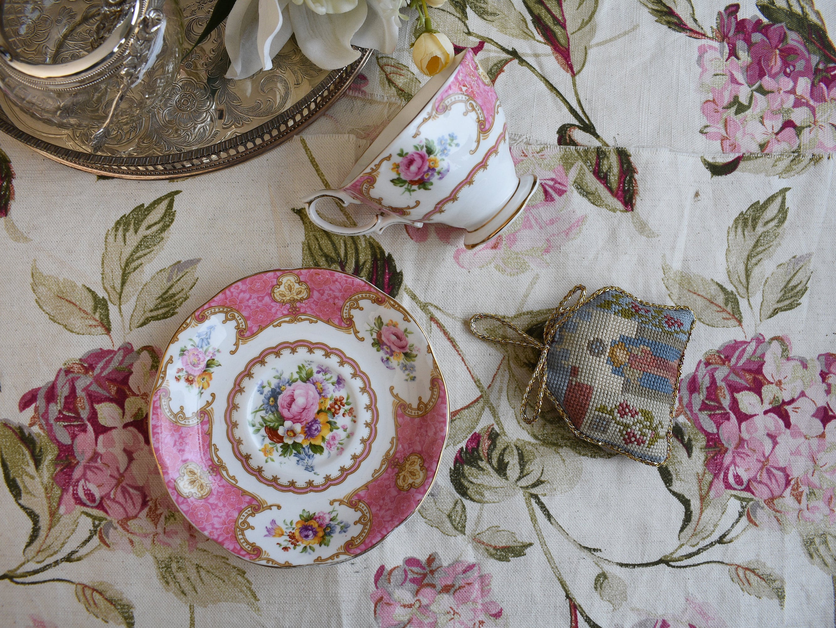 ヴィンテージ ロイヤルアルバート レディカーライル コード