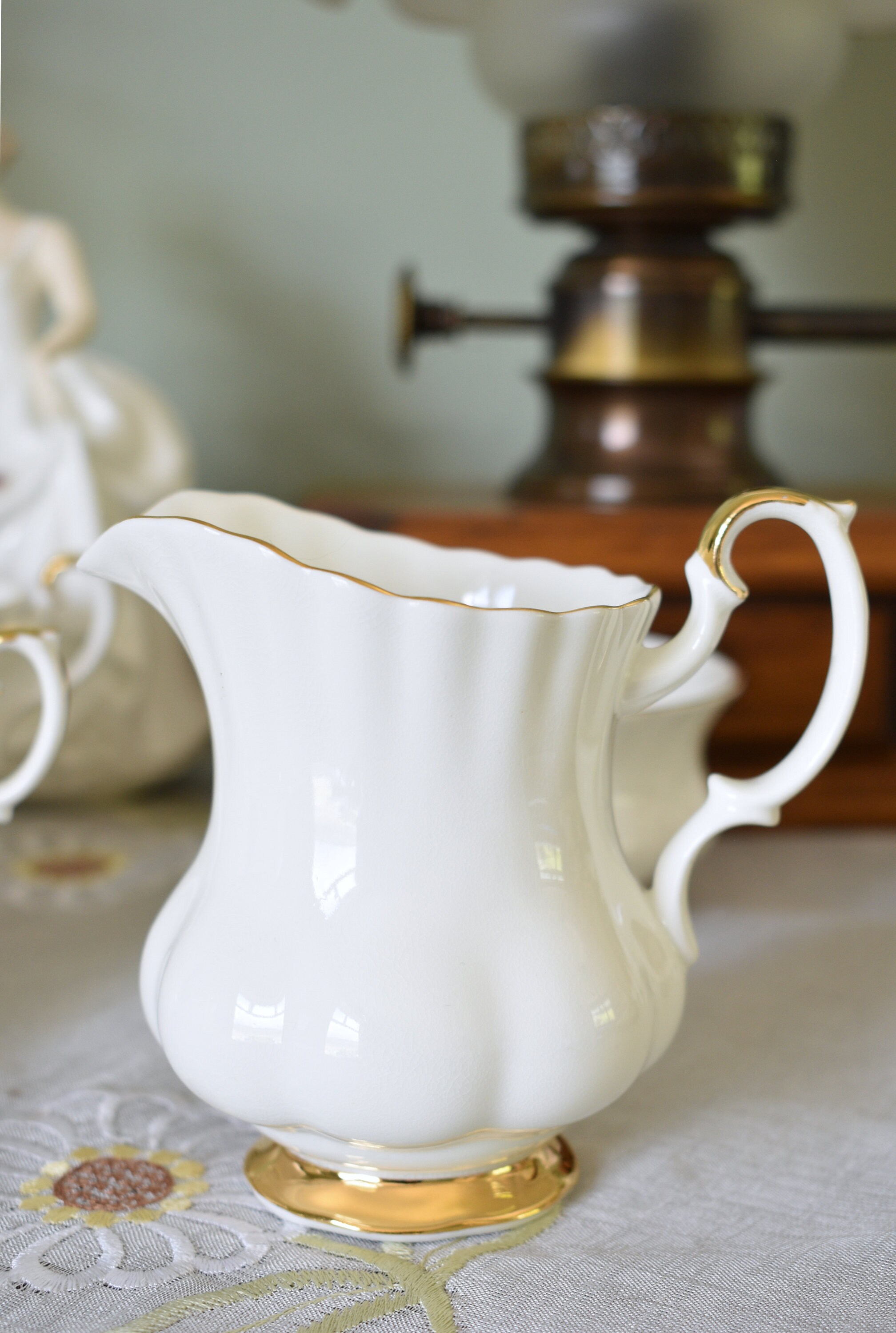 ヴィンテージ ロイヤル アルバート ヴァル ドール、ティーカップ