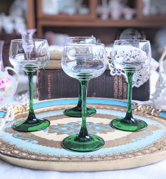 Vintage Retro France Luminarc Emerald Green Stem Wine Glasses Set for 4 4  Pieces C1960-c1970 Mid Century 