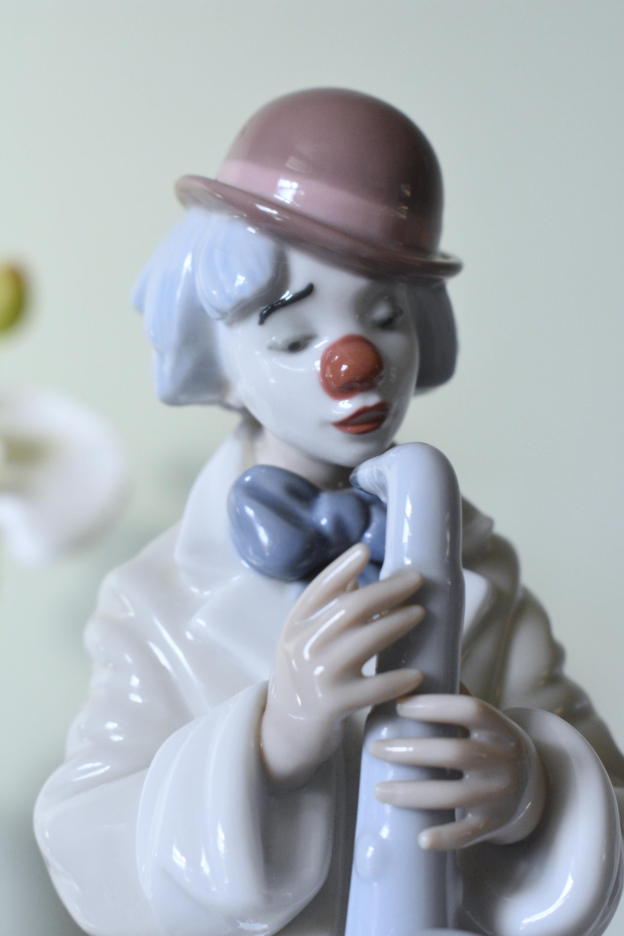 Repaired LLADRO Clown Sad Sax Clown #5471 Figurine Glossy