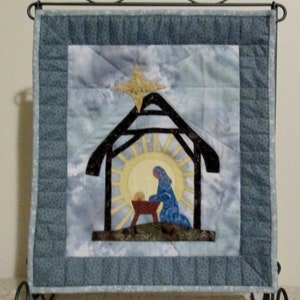 Radiant Beams Nativity small wall hanging quilt pattern