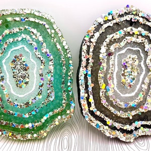 Custom Crystal Geode Agate Slice Aroma Bead Car Freshie || Sparkly Glam Glitter Car Freshener || Aromies Freshies || Car Fragrance Ornament