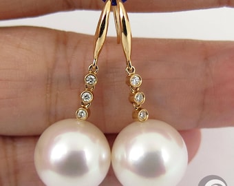 Pendientes de perla blanca genuina de los Mares del Sur (13,5 mm, AAA), diamantes, oro amarillo macizo de 18 quilates (n.° E2365)
