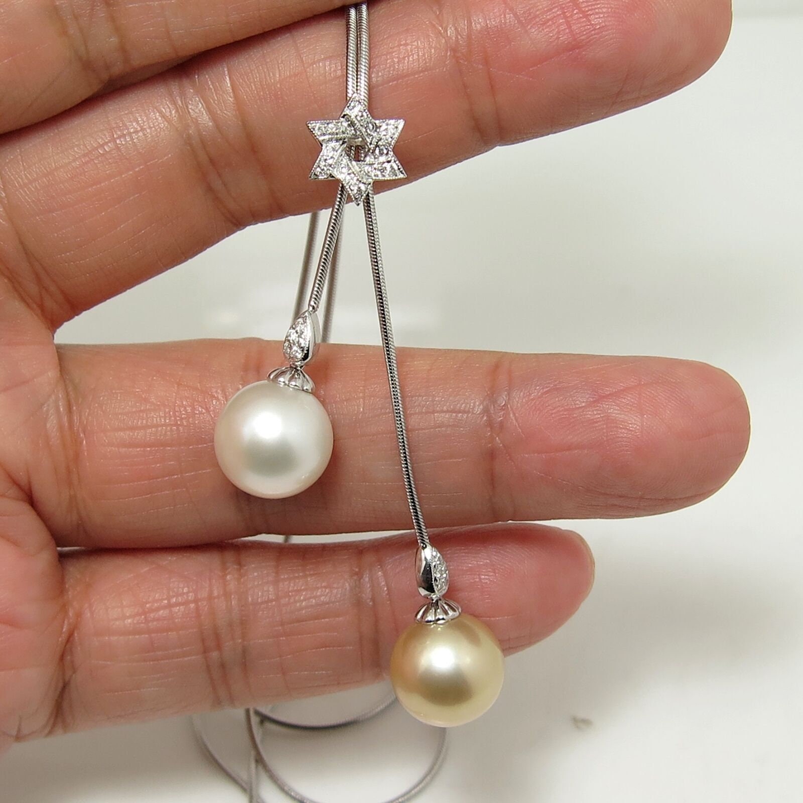【2023ホリデー限定DIAMOND&PEARL LARIAT NECKLACE Pear-Shaped Diamond Lariat Necklace in Sterling Silver