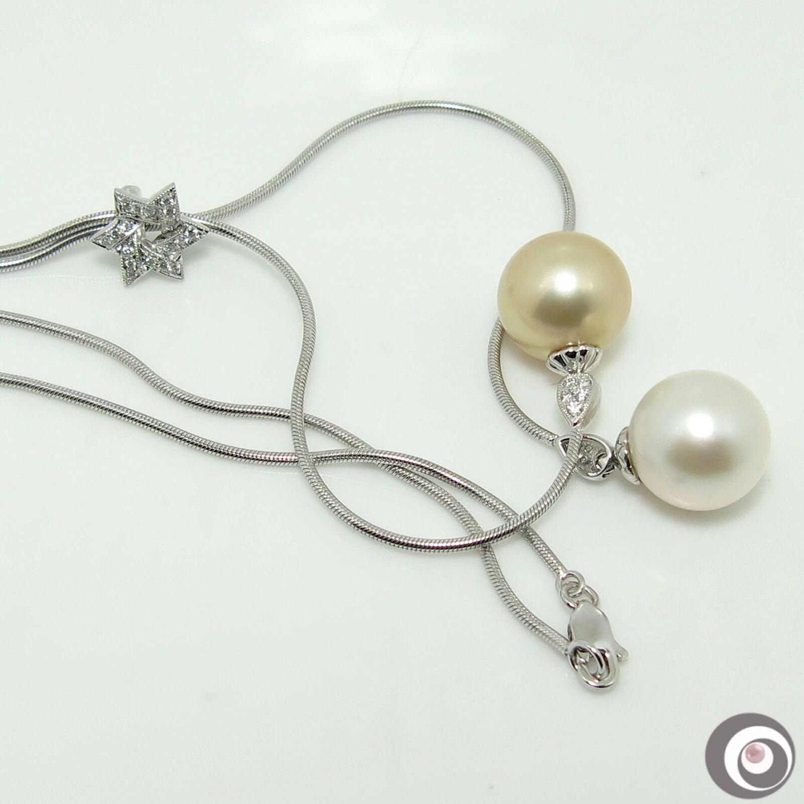 【2023ホリデー限定DIAMOND&PEARL LARIAT NECKLACE Diamond and Pearl Lariat Necklace, 18K For Sale at 1stDibs