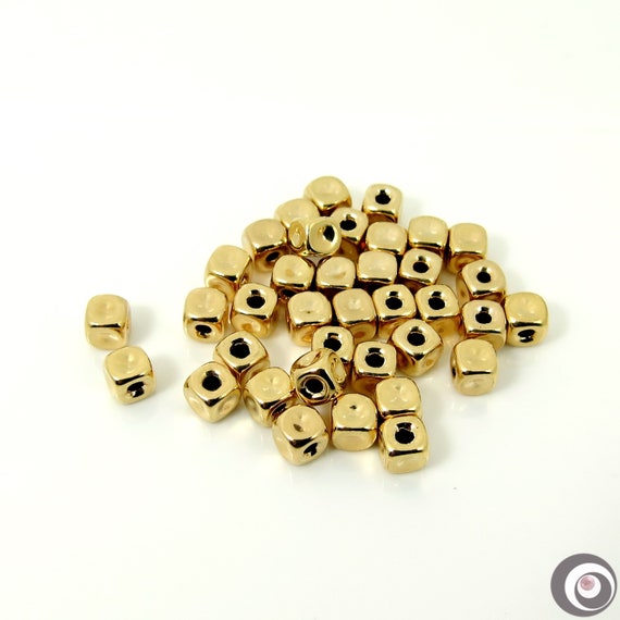Solid 14K Gold Cube Beads / Shiny Finish / 5mm 6mm / Yellow Gold / 1 Piece #G480