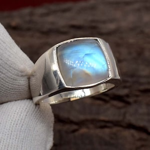 Rainbow Moonstone Cushion Men&#39;s Ring 925 Sterling Silver Ring, Natural Moonstone Gemstone Ring, Tapered Men Ring, Engagement Gift Idea