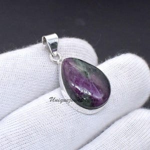 Rosa Rubin Zoisit Anhänger, 925 Sterling Silber Schmuck, Natürlicher Edelstein Anhänger, Heilstein, Birne Cabochon, Vatertagsgeschenk für Ihn