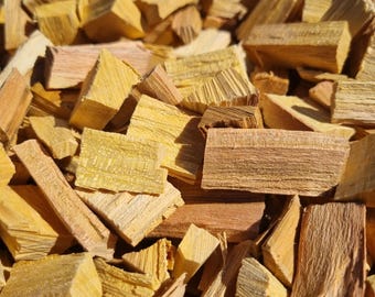 Virutas de madera de ciruelo natural para ahumar, trozos de madera frutal orgánica para ahumador de barbacoa, madera de ciruelo limpia y sin corteza para carne, pescado y aves.