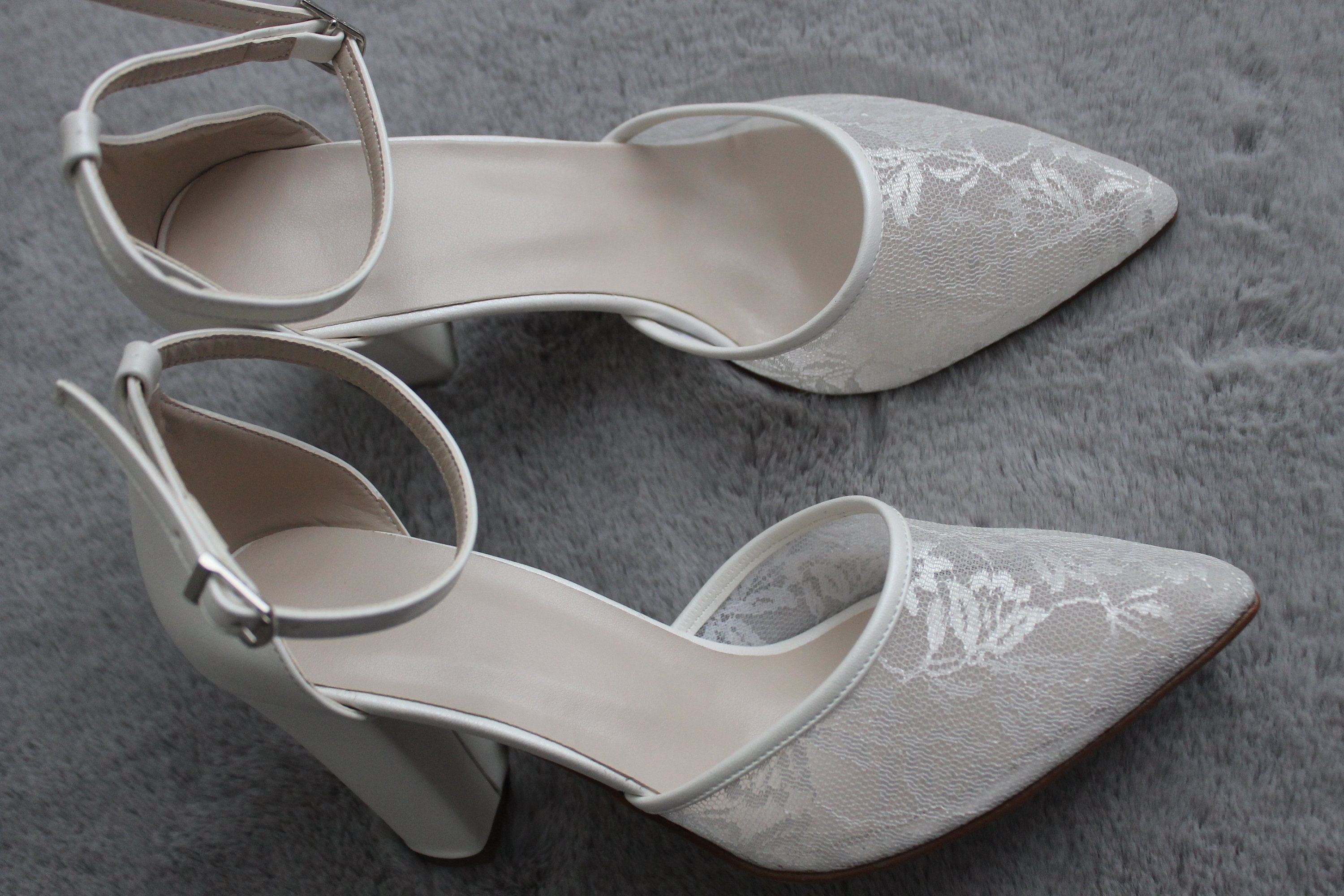 White low heel wedges store
