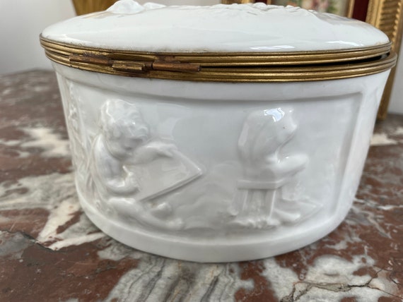 Grande Boîte à Bijoux Ancienne En Verre Ambré Sur Pied - France - état Excellent