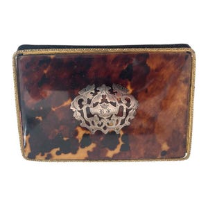Rare carnet de bal Napoléon III en écaille et argent, monogrammé, intérieur en soie moirée – XIXe siècle, objet curiosité, vitrine, France