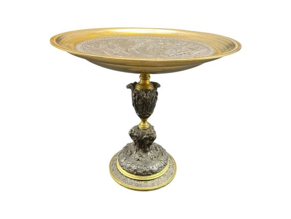 Coupe en bronze doré et patiné XIXème, Napoléon 3, Tazza décorative néo-classique / Renaissance, Centre de table antique, travail français