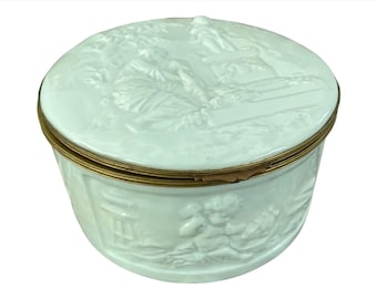 Large 19th century white porcelain jewelry box, brass rim, putti decoration, sculpture, painting, in the style of Capodimonte luxury, Italy