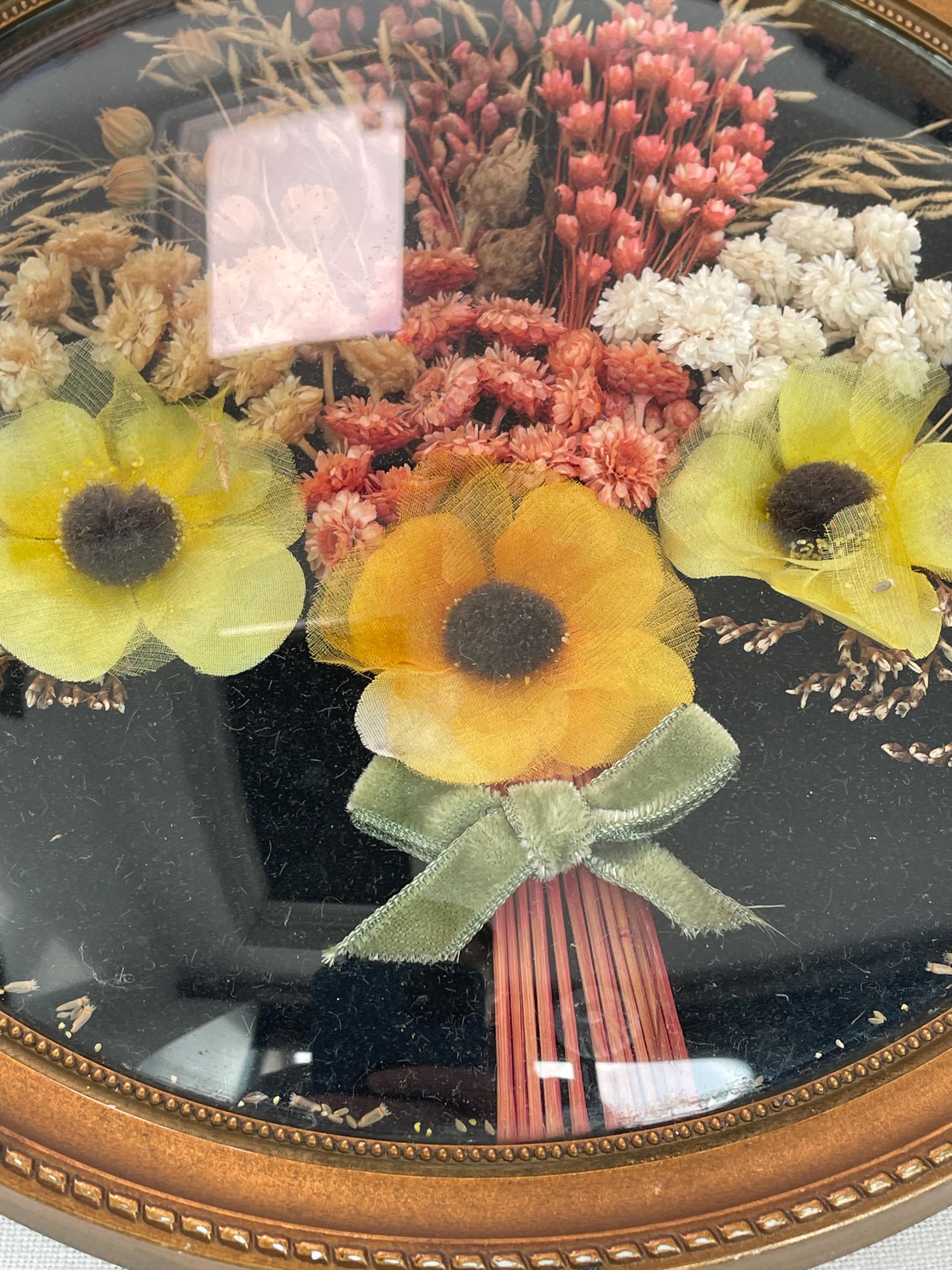 Grand Cadre Mural Vintage – Bouquet Fleurs En Tissu, Verre Bombé, Marron, 42x42cm
