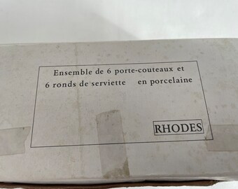 Porte couteaux de table en porcelaine fleurs émaillées bleu