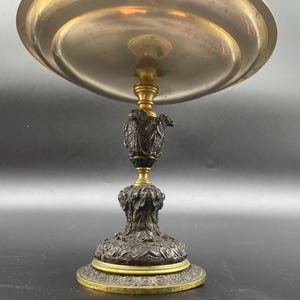 19th century gilt and patinated bronze cup, Napoleon 3, Neoclassical / Renaissance decorative tazza, Antique table centerpiece, French work image 10