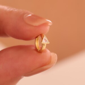 Peridot Triangle 925K Silver Helix Earring / Tragus Ring Earring / Tragus Cartilage Helix Earring / Gold Earrings / Handmade Jewelry(21)