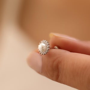 CZ Pearl Flower Cubic Silver Earrings, Threadless Needle Earrings, Tragus Cartilage Helix Ear Earrings, cz tragus earring,