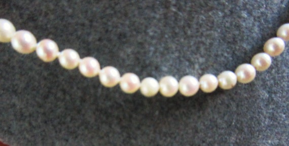 Dainty Vintage 16" Genuine Cultured Pearl Necklac… - image 3